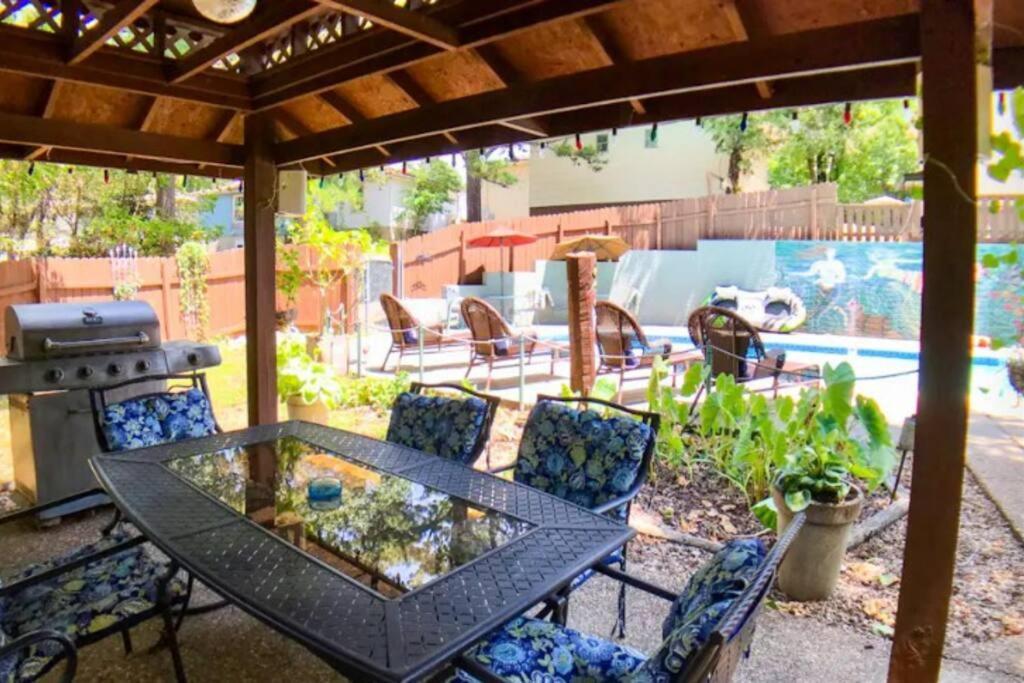 Suite Dreams 101 - Tradewinds Eureka Springs Exterior photo