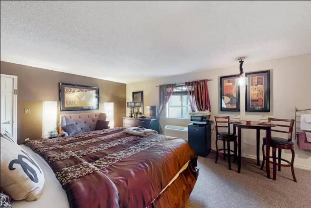 Suite Dreams 101 - Tradewinds Eureka Springs Exterior photo